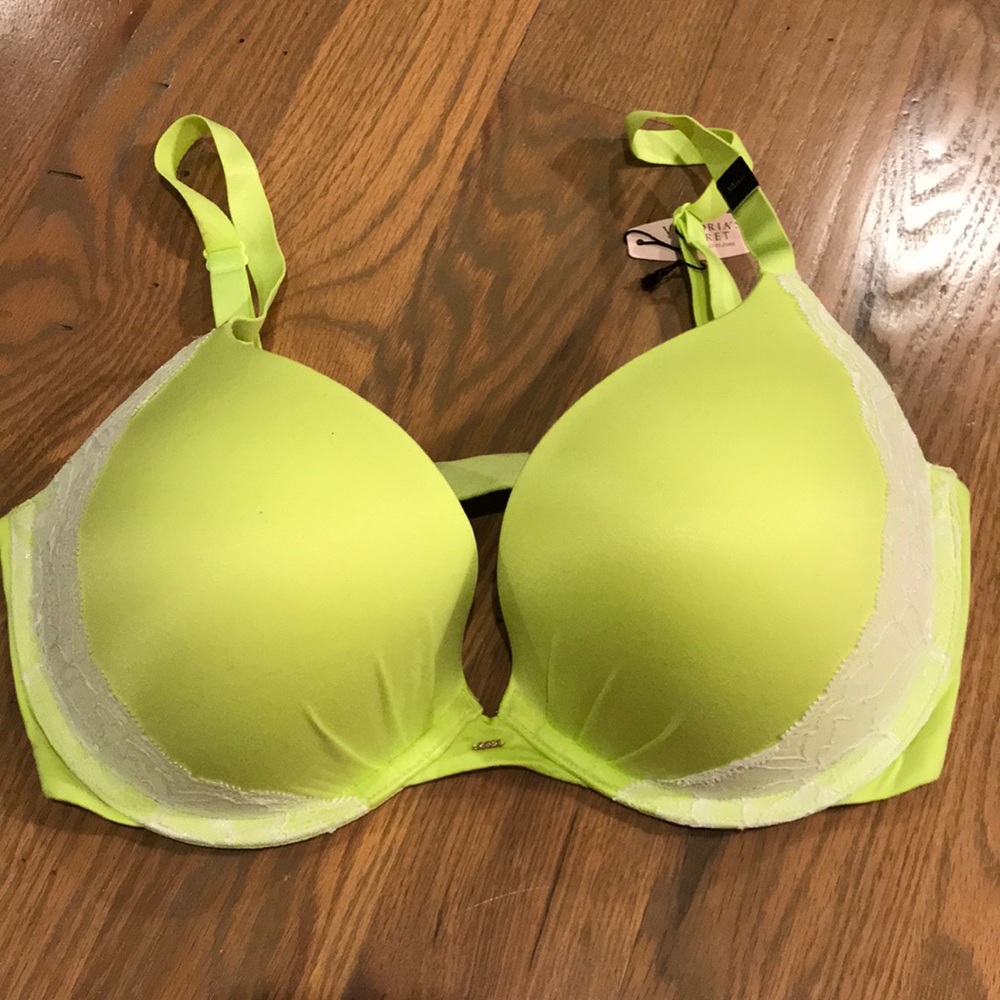 Victoria’s Secret Bra from Fabulous Collection